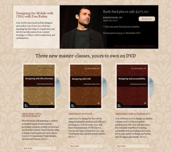 Besucher, die Safari oder Chrome nutzen, überrascht die Website „For A Beautiful Web“ mit schick animierten DVDs.