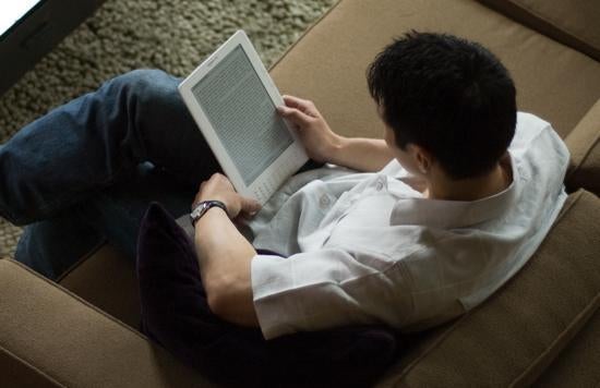 Amazons Kindle DX ist nicht nur für E-Books gedacht, sondern auch für Zeitungen, Zeitschriften und Webinhalte.