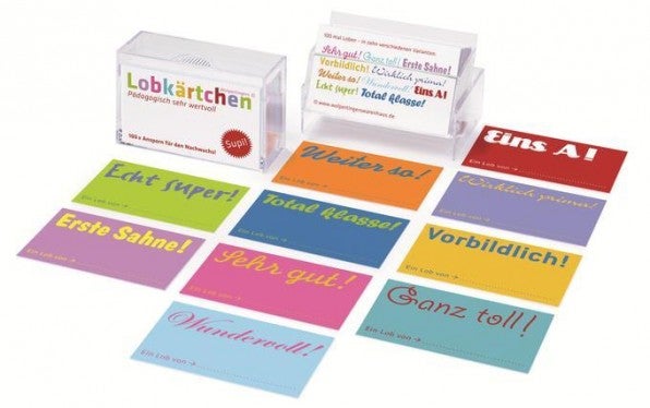 Eine nette Geste für Journalisten, die in Erinnerung bleibt: Lobkärtchen verschicken. Eine nette Geste für Journalisten, die in Erinnerung bleibt: Lobkärtchen verschicken.