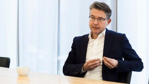 Agenturchef Matthias Schrader im Interview: „Wir Deutschen denken immer erst ans Risiko” Agenturchef Matthias Schrader im Interview: „Wir Deutschen denken immer erst ans Risiko”