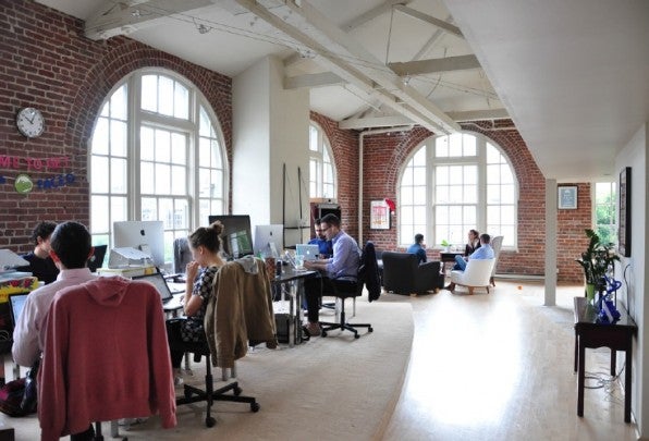 In einem ehemaligen Fabrikgebäude in San Franciscos Startup-Viertel South of Market arbeiten die beiden Gründer mit mittlerweile 13 Mitarbeitern an ihrer Geschäftsidee. (Foto: Florian Blaschke)