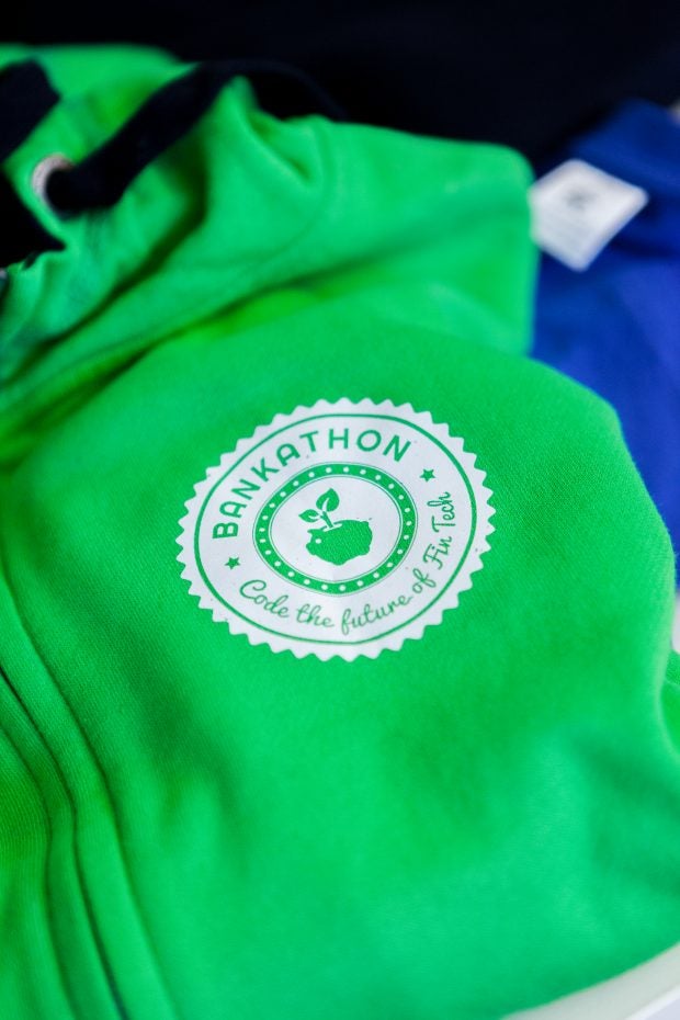 Beim Figo-Hackathon tüftelten kürzlich über 70 Entwickler an kreativen Finanzlösungen für die Figo-Schnittstelle, wie etwa einem Messenger für Bankkunden. (Foto: Leonard Körner)