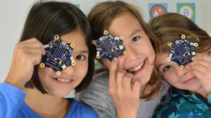 Computer raus, Klassenarbeit: Wie Calliope den Bildungssektor digitalisiert Computer raus, Klassenarbeit: Wie Calliope den Bildungssektor digitalisiert