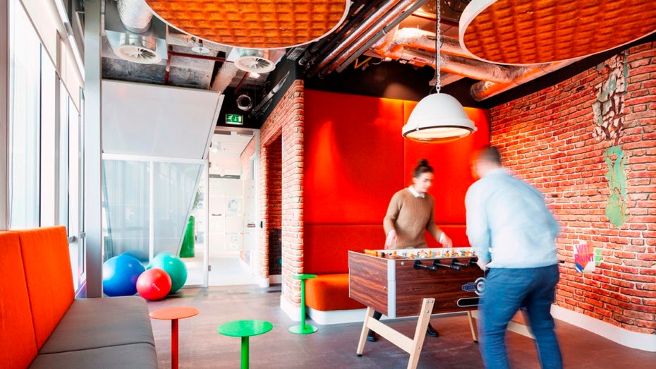 Zufriedene Mitarbeiter sind keine Selbstverständlichkeit: Diese Firmen zeigen, mit welchen Benefits es klappt