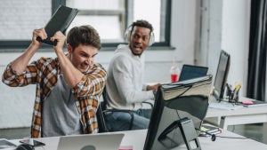 10 Programmiersprachen, die dich garantiert zur Weißglut treiben