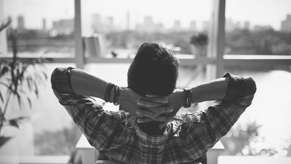 Wer prokrastiniert, braucht für seine täglichen Aufgaben deutlich länger. (Foto: Lazy_Bear / shutterstock) Schluss mit Prokrastination: 3 Tipps für mehr Produktivität und weniger Stress