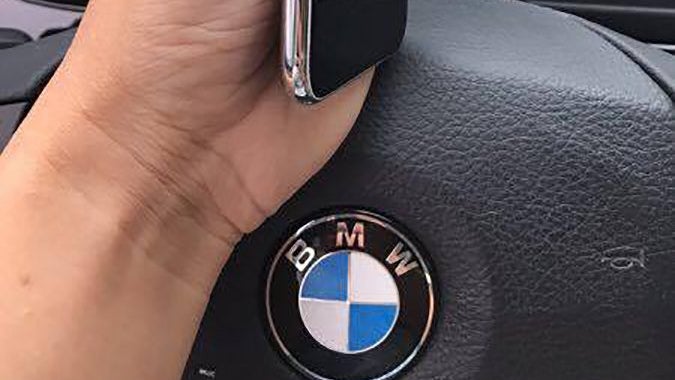 iPhone-8-/X-Dummy. (Foto: Benjamin Geskin)