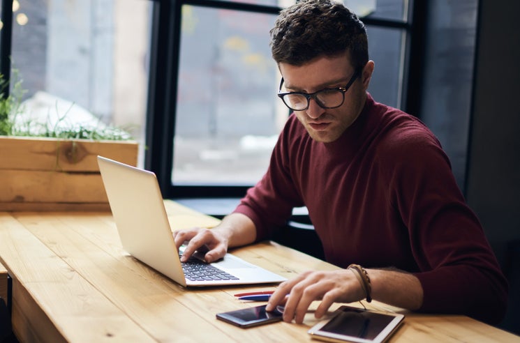 Stundenlohn: 19 Prozent der Webdesigner rechnen weniger als 40 Euro ab