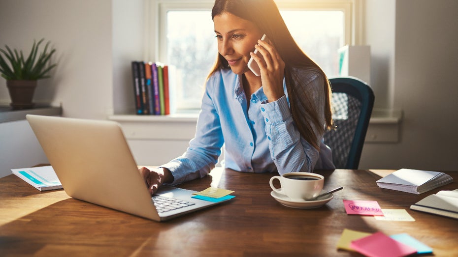 Das Homeoffice wird angesichts des Coronavirus beliebter. (Foto: Uber Images/Shutterstock) Corona: Google und Microsoft verschenken ihre Konferenz-Tools