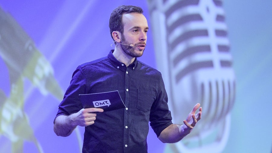 Philipp Westermeyer hat eine Antwort auf Google, Apple, Facebook und Amazon Philipp Westermeyer hat eine Antwort auf Google, Apple, Facebook und Amazon