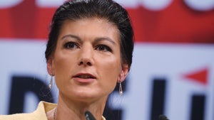 Das Umfrage-Tool der „Aufstehen”-Bewegung ist eine Einladung für Botnetzwerke