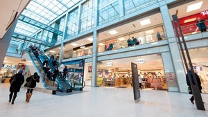 Hamburg: Ein Einkaufszentrum hat eine Lösung für viele Paketprobleme gefunden Hamburg: Ein Einkaufszentrum hat eine Lösung für viele Paketprobleme gefunden