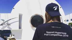 Elon Musk plant für nächsten Hyperloop-Wettbewerb 10-Kilometer-Röhre mit Kurve Elon Musk plant für nächsten Hyperloop-Wettbewerb 10-Kilometer-Röhre mit Kurve