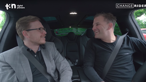 Philosoph Markus Gabriel: „Die sozialen Netzwerke müssten uns einen Mindestlohn zahlen”