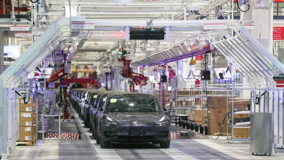 Unterdrückte Uiguren: Tesla wegen Geschäfts in China in der Kritik