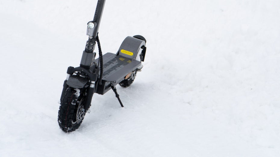 Exit Cross 2.0: Erster E-Scooter mit Blinkern und integriertem Bremslicht