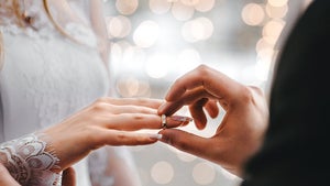 Hochzeit per Videokonferenz: New York erlaubt virtuelle Trauungen zu Coronazeiten Hochzeit per Videokonferenz: New York erlaubt virtuelle Trauungen zu Coronazeiten