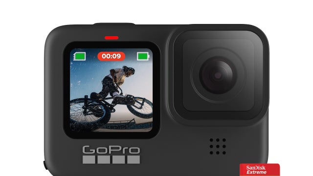 Ihr könnt euch entscheiden für die Hero 9 mit 32-GB-SD-Karte... (Bild: Gopro)