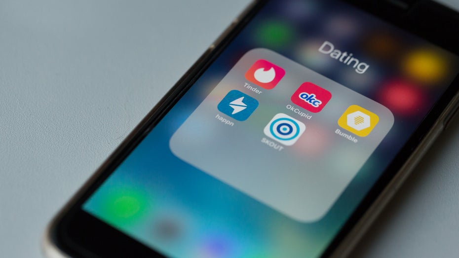 Tinder, Bumble und Co: So wählt der Algorithmus deine Match-Kandidat:innen aus Tinder, Bumble und Co: So wählt der Algorithmus deine Match-Kandidat:innen aus