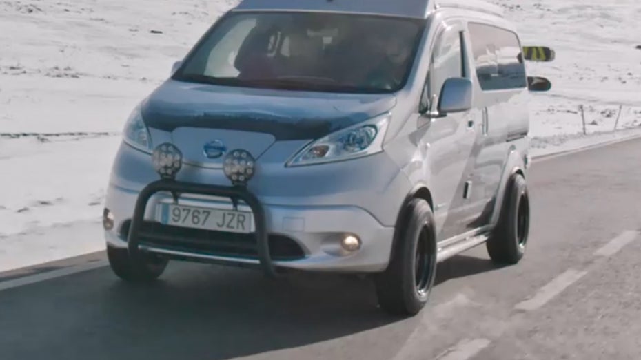 Nissan: So wird der E-NV200 zum Camper mit einer Prise Offroad