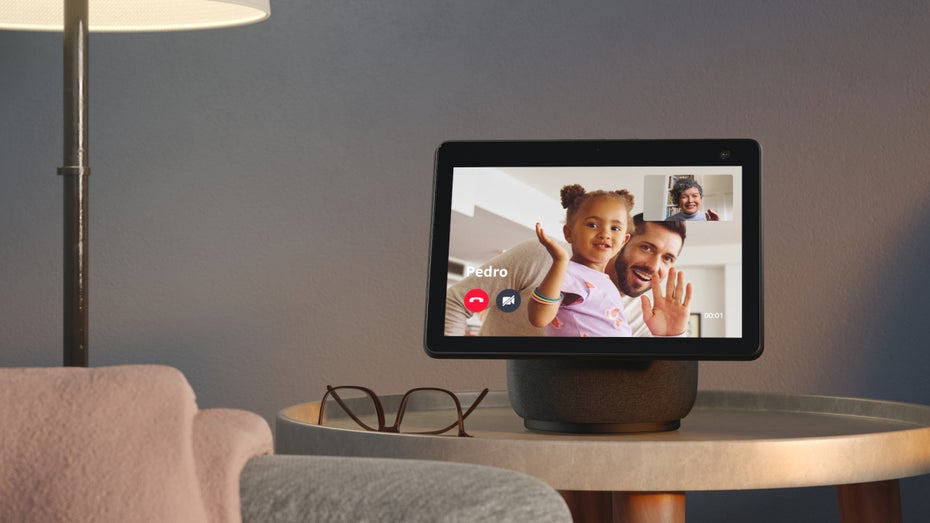 Echo Show 10: Amazons bewegliches Smartdisplay kann jetzt vorbestellt werden