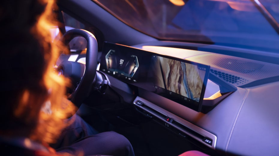 BMW OS 8 –  das neue iDrive für den BMW iX. (Bild: BMW)