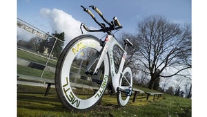 Platten war gestern: Nasa-Startup stellt Fahrradreifen aus Metall her