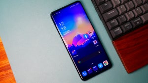 Oppo Find X3 Pro im Test: Science-Fiction-Smartphone mit Mikroskop-Kamera