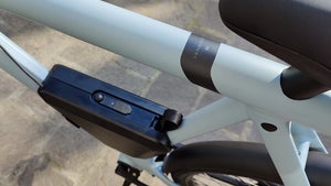 Flexibles Laden und mehr Reichweite: Vanmoof kündigt Powerbank für E-Bikes S3 und X3 an