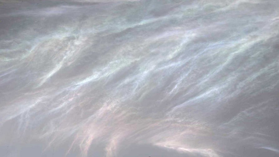 Mars: Rover Curiosity macht Aufnahmen von schimmernden Wolken