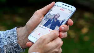 Von Candycrush bis Tinder: Massives Datenleck verrät Standort von Millionen von Menschen Von Candycrush bis Tinder: Massives Datenleck verrät Standort von Millionen von Menschen