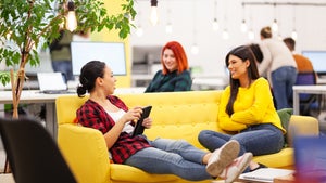 „Du oder Sie?”: So sollten Unternehmen mit ihrer Kundschaft sprechen