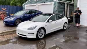 Tesla-Reparatur: Vertragswerkstatt fordert 16.000 Dollar – freie Werkstatt macht's für 700