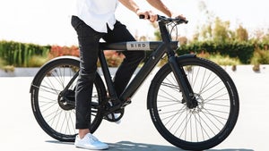 Bird Bike: E-Scooter-Vermieter verkauft jetzt Pedelecs mit Vanmoof-Anleihen