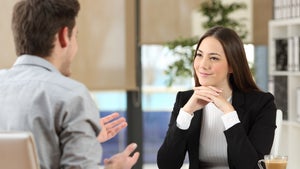 Neu als Selbstständige? Mit diesen 5 Schritten gewinnt ihr eure Traumkundschaft Neu als Selbstständige? Mit diesen 5 Schritten gewinnt ihr eure Traumkundschaft