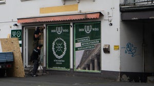 Facebook darf Seite der rechtsradikalen Partei „Der Dritte Weg” bis zur Wahl sperren