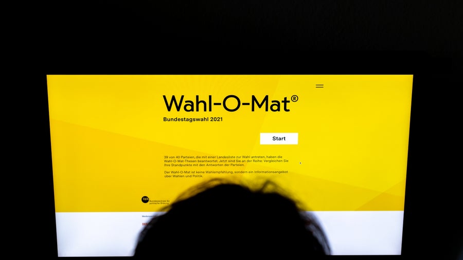 Unschlüssig vor der Bundestagswahl? Ab wann du den Wahl-O-Mat nutzen kannst – und welche Alternativen es gibt