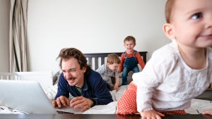 Kind und Karriere: Lieber Vorbild sein anstatt alte Rollenbilder weitergeben