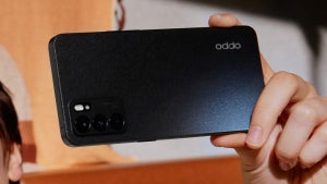 Oppo Reno 6 5G: Android-Smartphone mit etwas iPhone-12-Flair