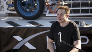 Kritik an Musk brachte Entlassung: SpaceX-Vorgehen laut US-Behörde illegal