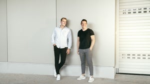 Laut Lora sollen einem Zahnärzt:innen bald DMs schicken. Wollen wir das?