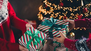 Weihnachtsgeschenke bestellen: Bei welchen Shops du auf die R&uuml;cksendefristen achten musst