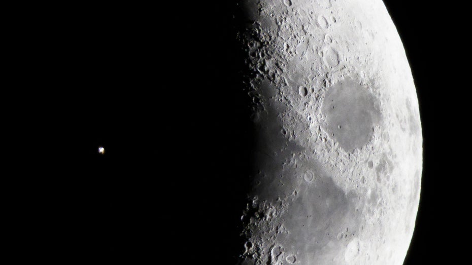 Spektakuläres ISS-Foto vor dem Mond: Fotograf hatte nur eine halbe Sekunde