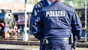 Hass im Netz: Polizei durchsucht Wohnungen in 13 Bundesländern