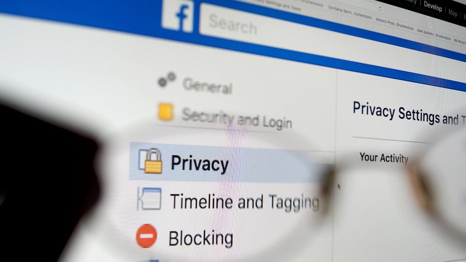 Dunkle Wolken über Facebook: Ein internes Dokument beschreibt den Umgang des Unternehmens mit Nutzerdaten als ausgesprochen chaotisch. (Bild: Shutterstock.com/ askarim) (Bild: Shutterstock.com/ askarim)