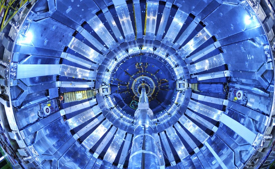 A glimpse into the first microseconds of the universe: CERN creates tiny ...