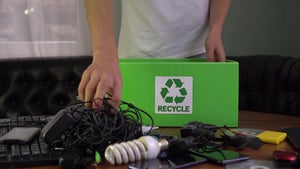 Refurbished-Shops: Wie du beim Elektronikkauf Geld sparst und Gutes tust