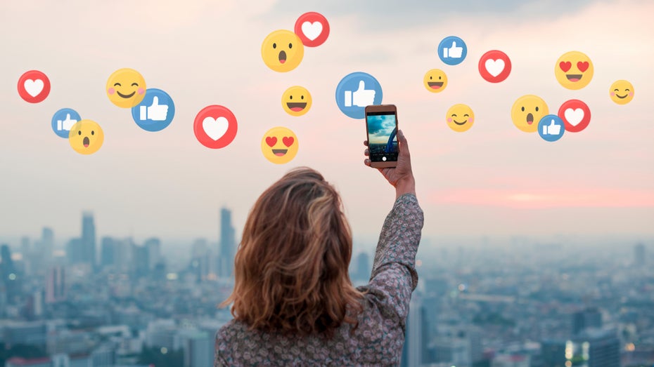 Verschiedene Tools sollen dabei helfen, Influencer Relations zu strukturieren und den Überblick zu behalten. (Bild: Shutterstock/Rawpixel.com) Influencer Relations: Diese fünf Tools erleichtern deinen Workflow