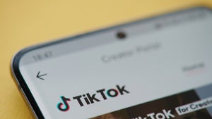Neue Spionage-Vorwürfe gegen Tiktok: App kann weiterhin Nutzereingaben tracken Neue Spionage-Vorwürfe gegen Tiktok: App kann weiterhin Nutzereingaben tracken