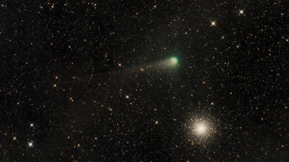 Der Komet mit dem Spitznamen K2 zieht einen Leuchtschweif von 800.000 Kilometern hinter sich her. (Foto: Shutterstock/Tony_Pap) Komet C/2017 K2 rast auf die Sonne zu – so könnt ihr ihn beobachten